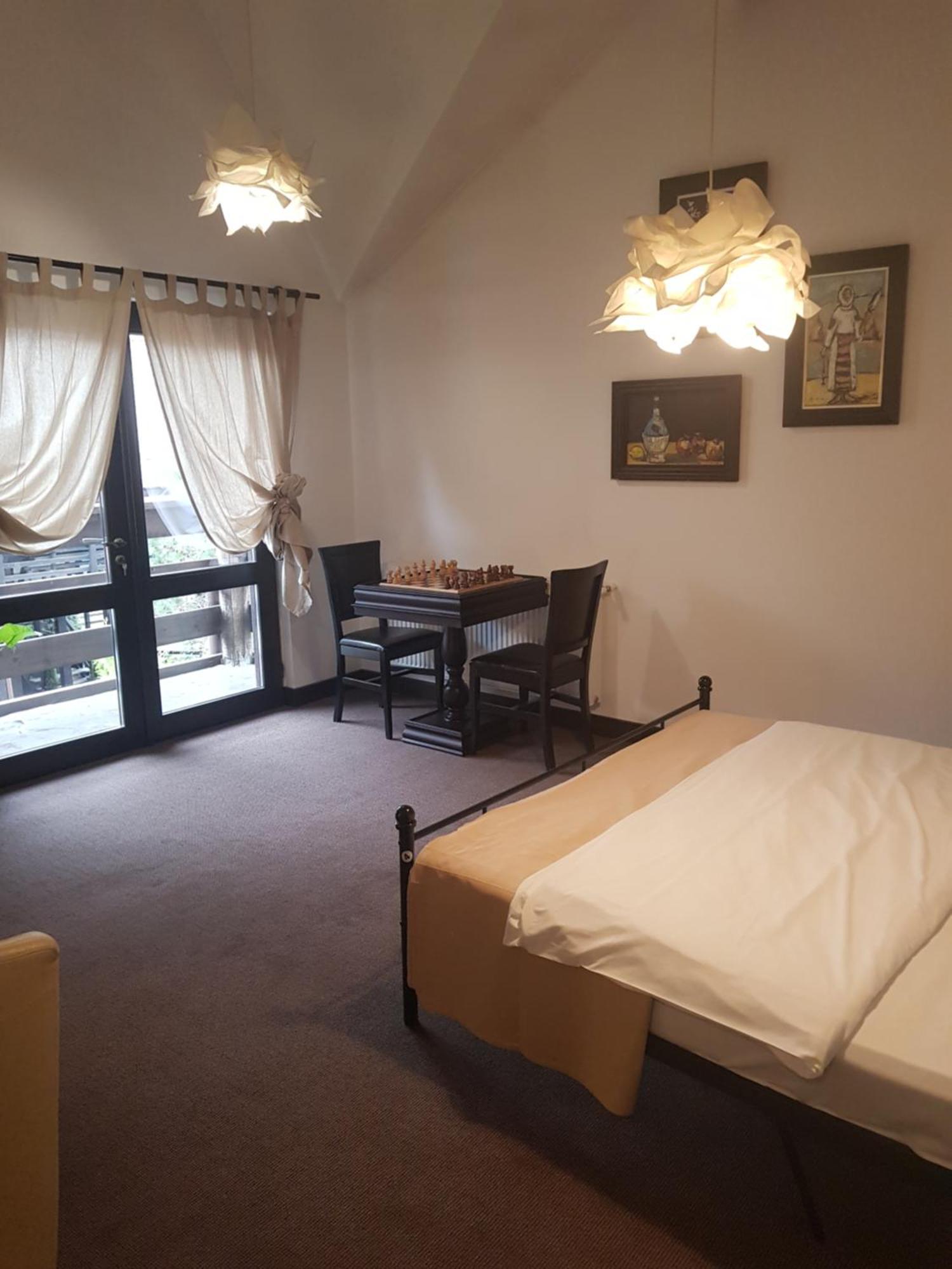 Pension Casa Drumetului Piatra Neamţ Extérieur photo